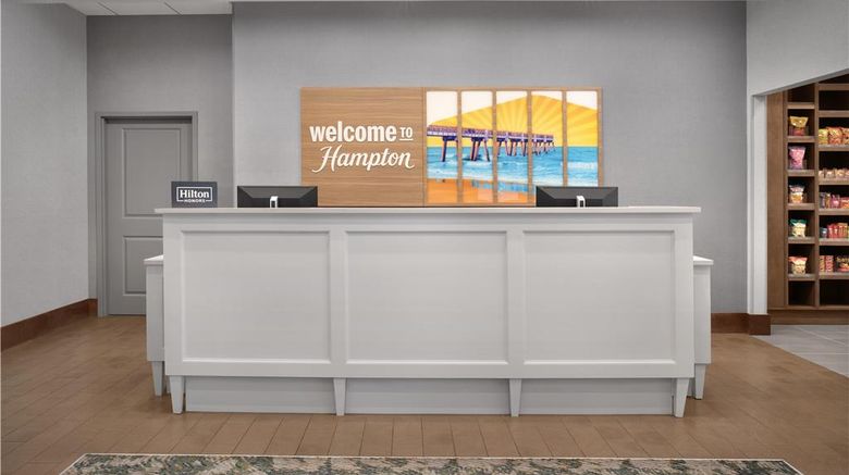 <b>Hampton Inn & Suites Vero Beach Downtown Lobby</b>. Images powered by <a href="https://iceportal.shijigroup.com/" title="IcePortal" target="_blank">IcePortal</a>.
