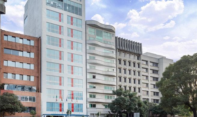 TRYP by Wyndham Mexico City World Trade Exterior