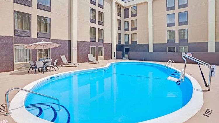 Wyndham Garden Charlotte Airport Southeast Pool