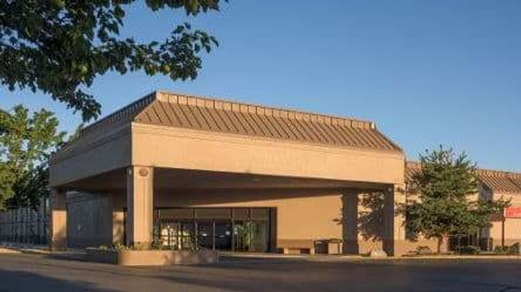 Ramada by Wyndham Boise Exterior