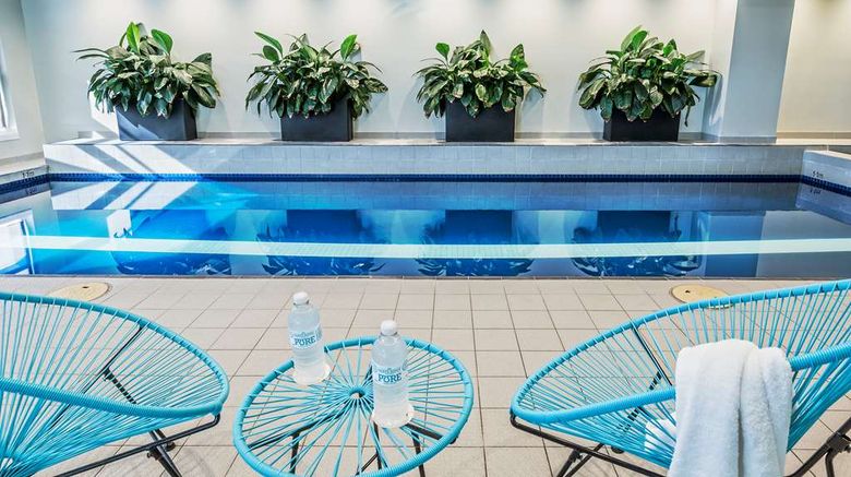 <b>PARKROYAL Melbourne Airport Pool</b>. Images powered by <a href="https://iceportal.shijigroup.com/" title="IcePortal" target="_blank">IcePortal</a>.