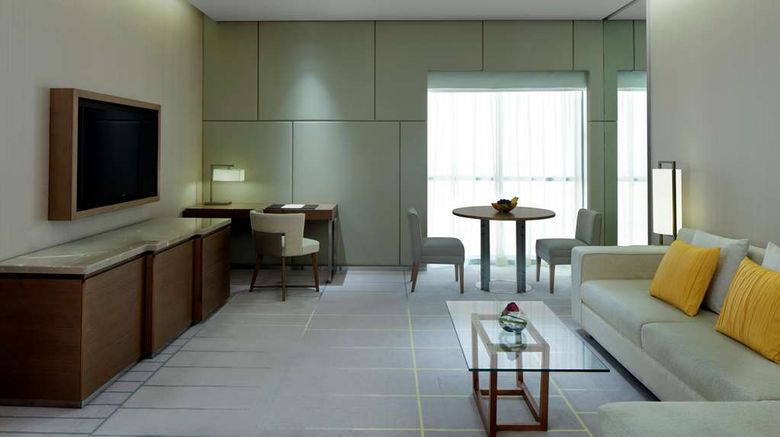 <b>Hyatt Regency Dubai Creek Heights Suite</b>. Images powered by <a href="https://iceportal.shijigroup.com/" title="IcePortal" target="_blank">IcePortal</a>.