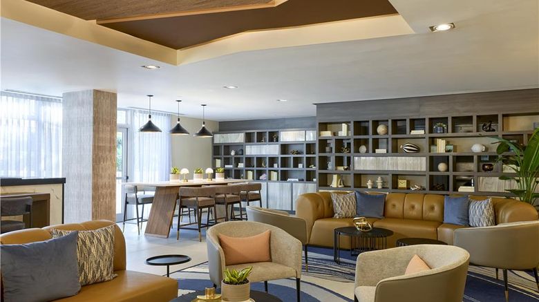 <b>Hyatt Centric South Beach Miami Lobby</b>. Images powered by <a href="https://iceportal.shijigroup.com/" title="IcePortal" target="_blank">IcePortal</a>.