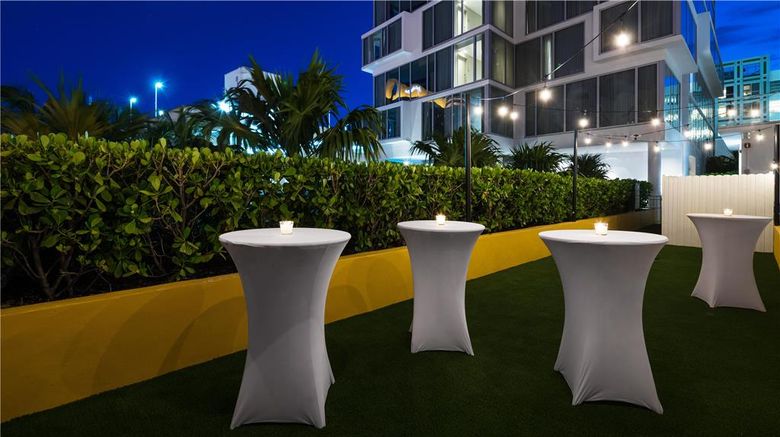 <b>Hyatt Centric South Beach Miami Recreation</b>. Images powered by <a href="https://iceportal.shijigroup.com/" title="IcePortal" target="_blank">IcePortal</a>.