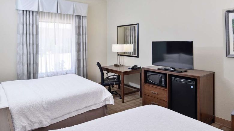 <b>Hampton Inn & Suites Hutto Room</b>. Images powered by <a href="https://iceportal.shijigroup.com/" title="IcePortal" target="_blank">IcePortal</a>.