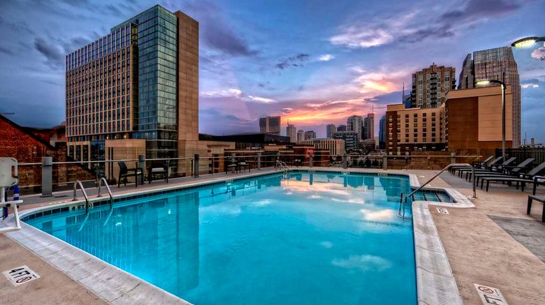 <b>Hilton Garden Inn Nashville Downtown Pool</b>. Images powered by <a href="https://iceportal.shijigroup.com/" title="IcePortal" target="_blank">IcePortal</a>.