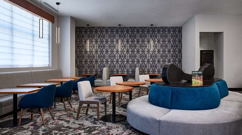 <b>Hilton Garden Inn Nashville Downtown Restaurant</b>. Images powered by <a href="https://iceportal.shijigroup.com/" title="IcePortal" target="_blank">IcePortal</a>.