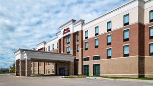 Hampton Inn & Suites Detroit/Troy