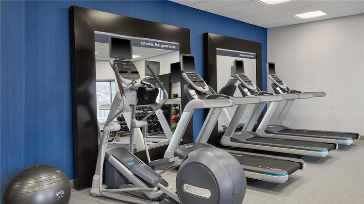 Hampton Inn & Suites Detroit/Troy Health