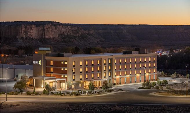 Home2 Suites by Hilton-Farmington Exterior