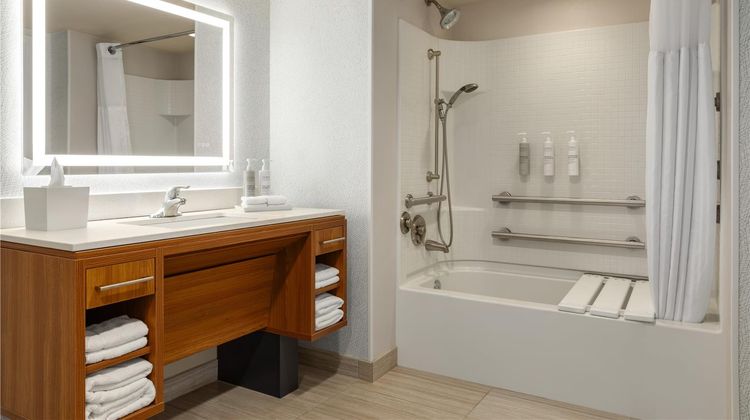 Home2 Suites by Hilton-Farmington Room