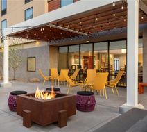 Home2 Suites by Hilton-Farmington Exterior