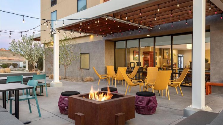 Home2 Suites by Hilton-Farmington Exterior