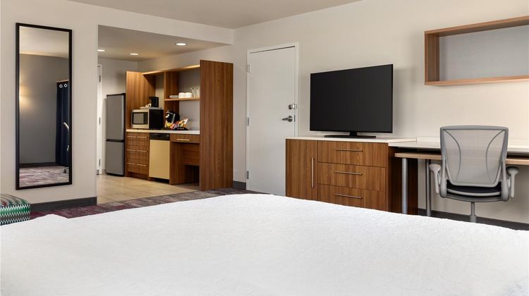 Home2 Suites by Hilton-Farmington Room
