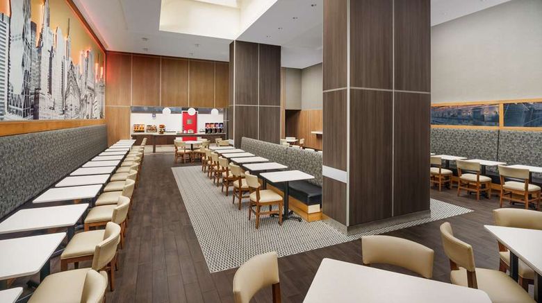 <b>Hampton Inn Manhattan/Times Square Centr Restaurant</b>. Images powered by <a href="https://iceportal.shijigroup.com/" title="IcePortal" target="_blank">IcePortal</a>.