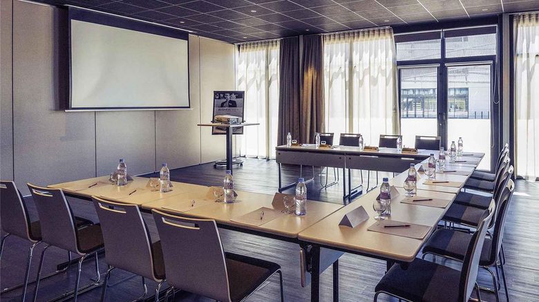 <b>Hotel Mercure Cherbourg Centre Port Meeting</b>. Images powered by <a href="https://iceportal.shijigroup.com/" title="IcePortal" target="_blank">IcePortal</a>.