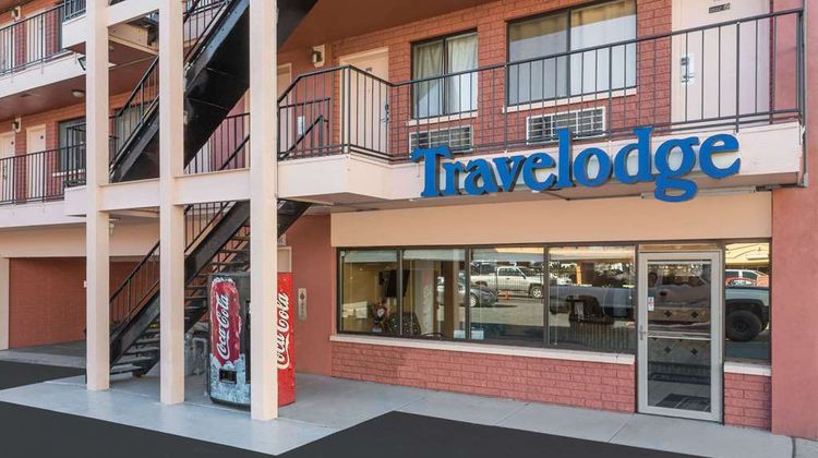 Travelodge Reno Exterior