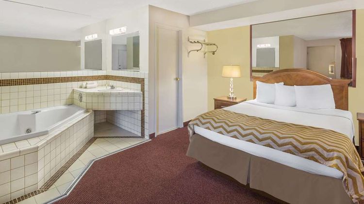 Travelodge Reno Suite