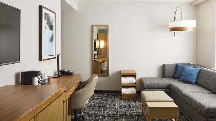 Hyatt Place New York/Yonkers Suite