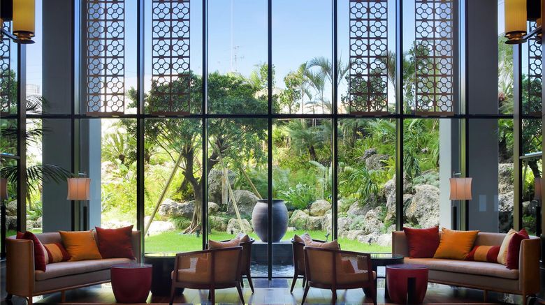 <b>Hyatt Regency Naha Okinawa Lobby</b>. Images powered by <a href="https://iceportal.shijigroup.com/" title="IcePortal" target="_blank">IcePortal</a>.