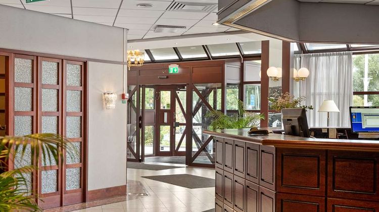 Best Western Royal Star Lobby