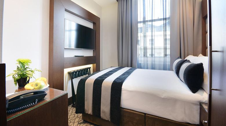 <b>Park Grand Paddington Court Room</b>. Images powered by <a href="https://iceportal.shijigroup.com/" title="IcePortal" target="_blank">IcePortal</a>.