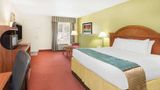 Baymont Inn & Suites Orangeburg North Room