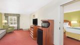 Baymont Inn & Suites Orangeburg North Suite