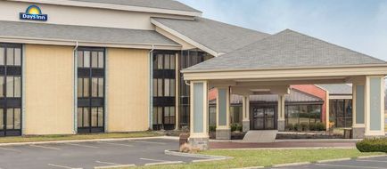 Days Inn Indianapolis off I-69 Exterior