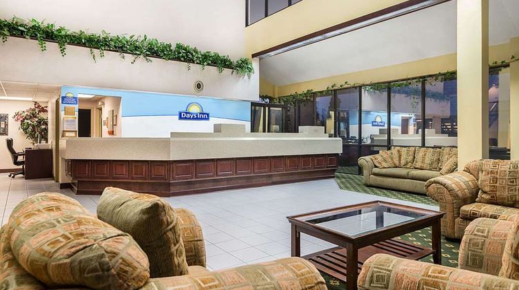 Days Inn Indianapolis/Castleton Lobby