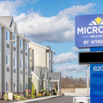 Microtel Inn & Suites by Wyndham Cadiz