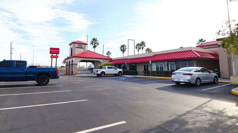 <b>Ramada Davenport Orlando South Exterior</b>. Images powered by <a href="https://iceportal.shijigroup.com/" title="IcePortal" target="_blank">IcePortal</a>.