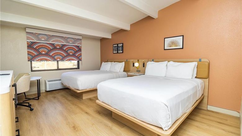 <b>Ramada Davenport Orlando South Room</b>. Images powered by <a href="https://iceportal.shijigroup.com/" title="IcePortal" target="_blank">IcePortal</a>.
