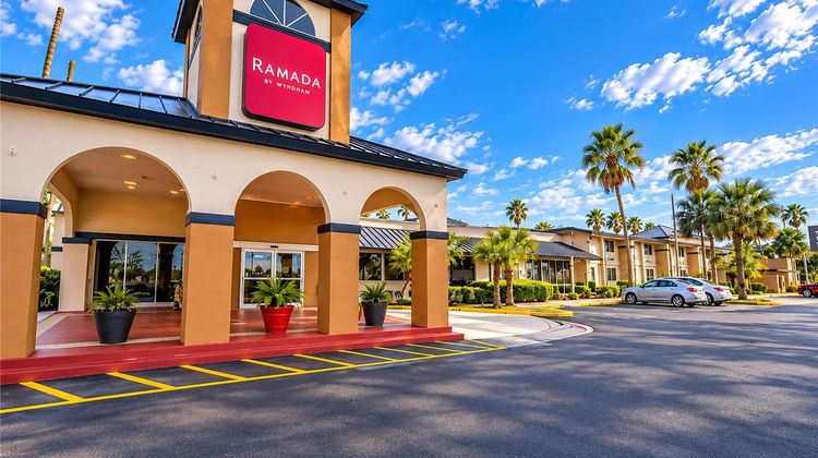 Ramada Davenport Orlando South Exterior