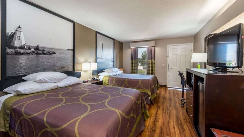 <b>Super 8 Alexander City Room</b>. Images powered by <a href="https://iceportal.shijigroup.com/" title="IcePortal" target="_blank">IcePortal</a>.
