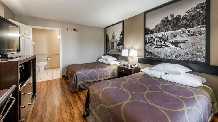 Super 8 Alexander City Room