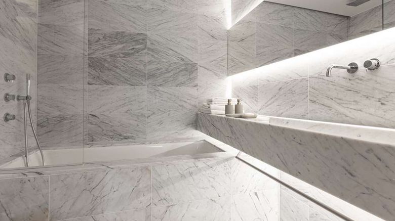 <b>La Suite West Hyde Park Suite</b>. Images powered by <a href="https://iceportal.shijigroup.com/" title="IcePortal" target="_blank">IcePortal</a>.