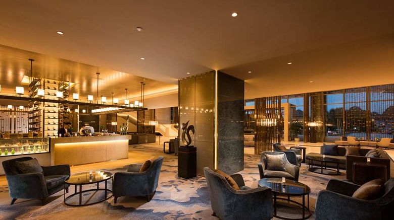 <b>Doubletree by Hilton Anshun Restaurant</b>. Images powered by <a href="https://iceportal.shijigroup.com/" title="IcePortal" target="_blank">IcePortal</a>.