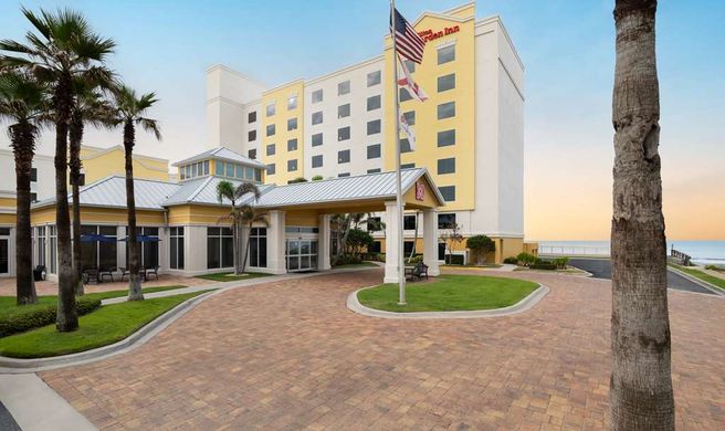 Hilton Garden Inn Oceanfront Exterior