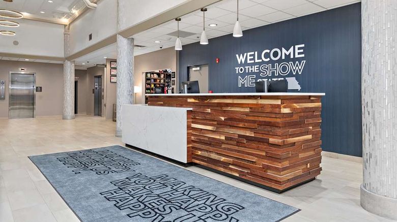 <b>Hampton Inn Downtown Financial District Lobby</b>. Images powered by <a href="https://iceportal.shijigroup.com/" title="IcePortal" target="_blank">IcePortal</a>.