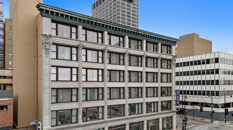 Hampton Inn Downtown Financial District Exterior