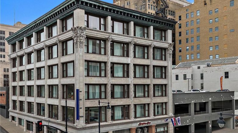 <b>Hampton Inn Downtown Financial District Exterior</b>. Images powered by <a href="https://iceportal.shijigroup.com/" title="IcePortal" target="_blank">IcePortal</a>.