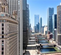 Hilton Garden Inn  Chicago Downtown Riverwalk Exterior