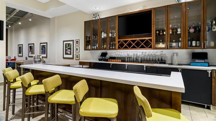 Hilton Garden Inn  Chicago Downtown Riverwalk Restaurant