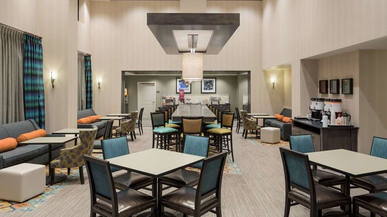 <b>Hampton Inn & Suites West Des Moines/SW Restaurant</b>. Images powered by <a href="https://iceportal.shijigroup.com/" title="IcePortal" target="_blank">IcePortal</a>.
