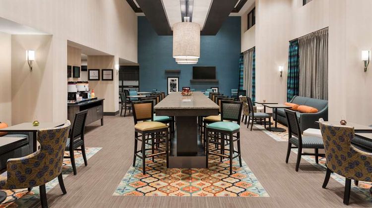 Hampton Inn & Suites West Des Moines/SW Lobby