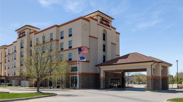 <b>Hampton Inn & Suites West Des Moines/SW Exterior</b>. Images powered by <a href="https://iceportal.shijigroup.com/" title="IcePortal" target="_blank">IcePortal</a>.