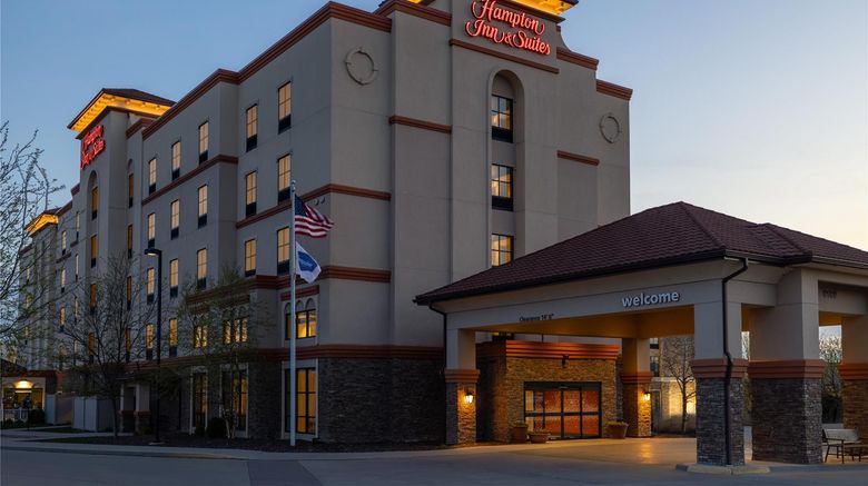 <b>Hampton Inn & Suites West Des Moines/SW Exterior</b>. Images powered by <a href="https://iceportal.shijigroup.com/" title="IcePortal" target="_blank">IcePortal</a>.