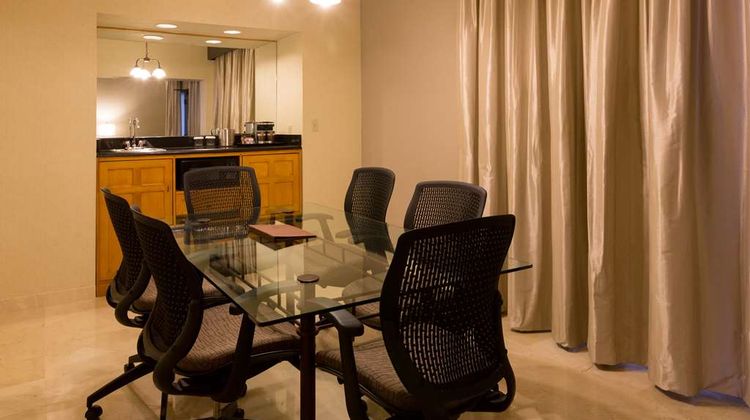 DoubleTree Suites by Hilton McAllen Lobby