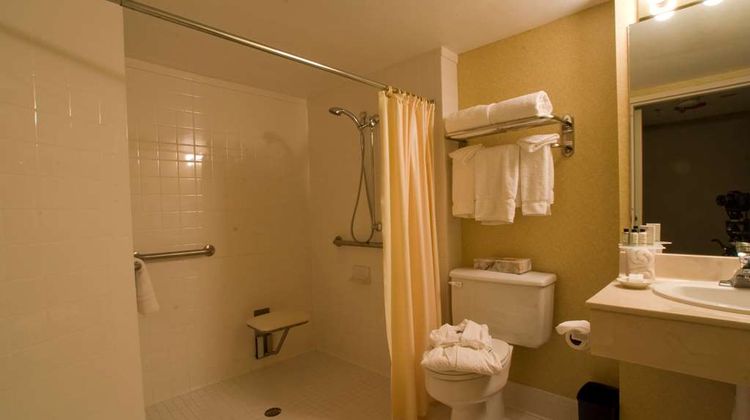 DoubleTree Suites by Hilton McAllen Room